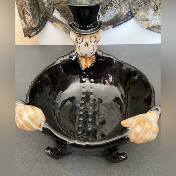 Yankee Candle 2012 PWP Boney Bunch Collection Bowl skeleton top hat - Picture 1 of 17